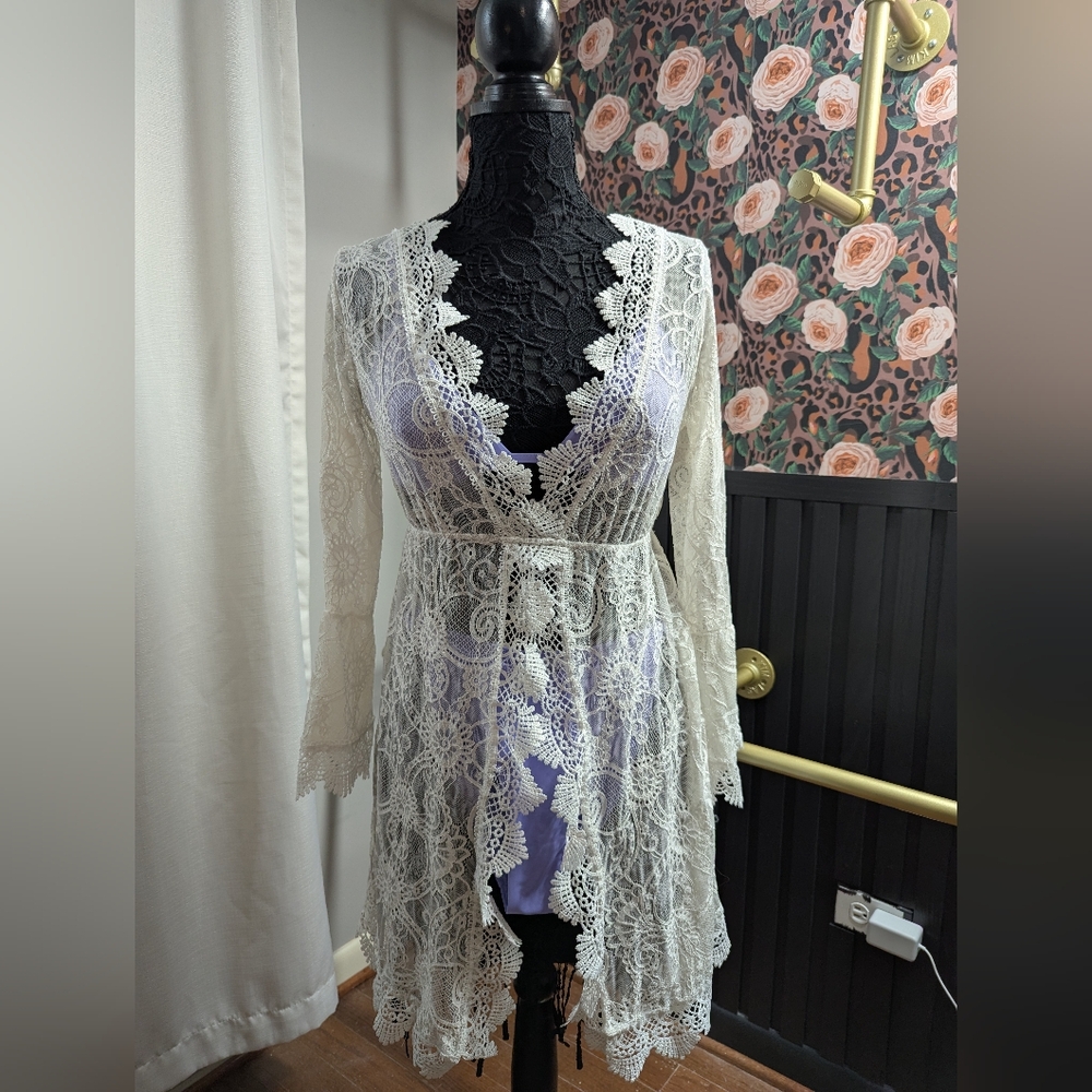 Bathing Suit Coverup, White Lace, Small